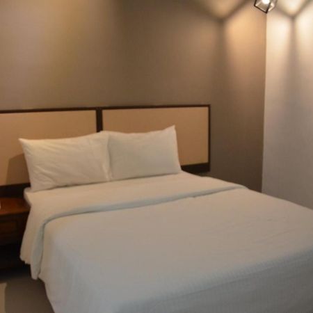 Senrose Hotel Kuantan Bagian luar foto