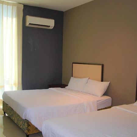 Senrose Hotel Kuantan Bagian luar foto