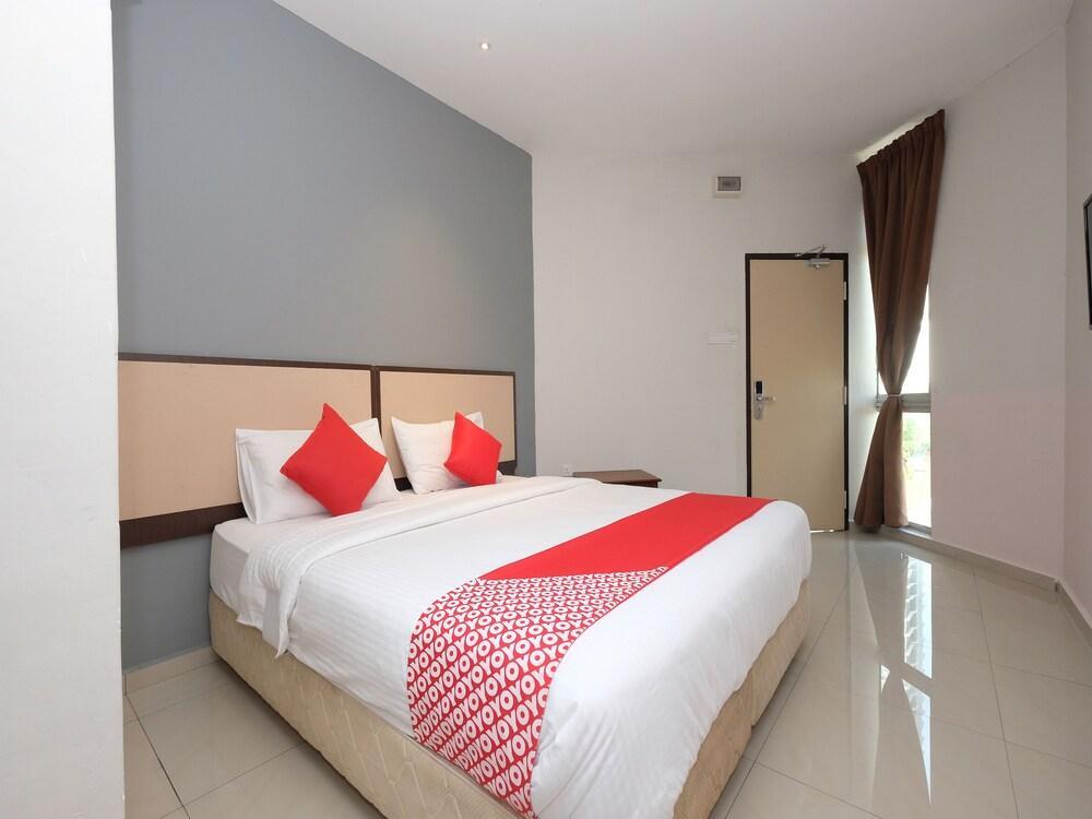 Senrose Hotel Kuantan Bagian luar foto